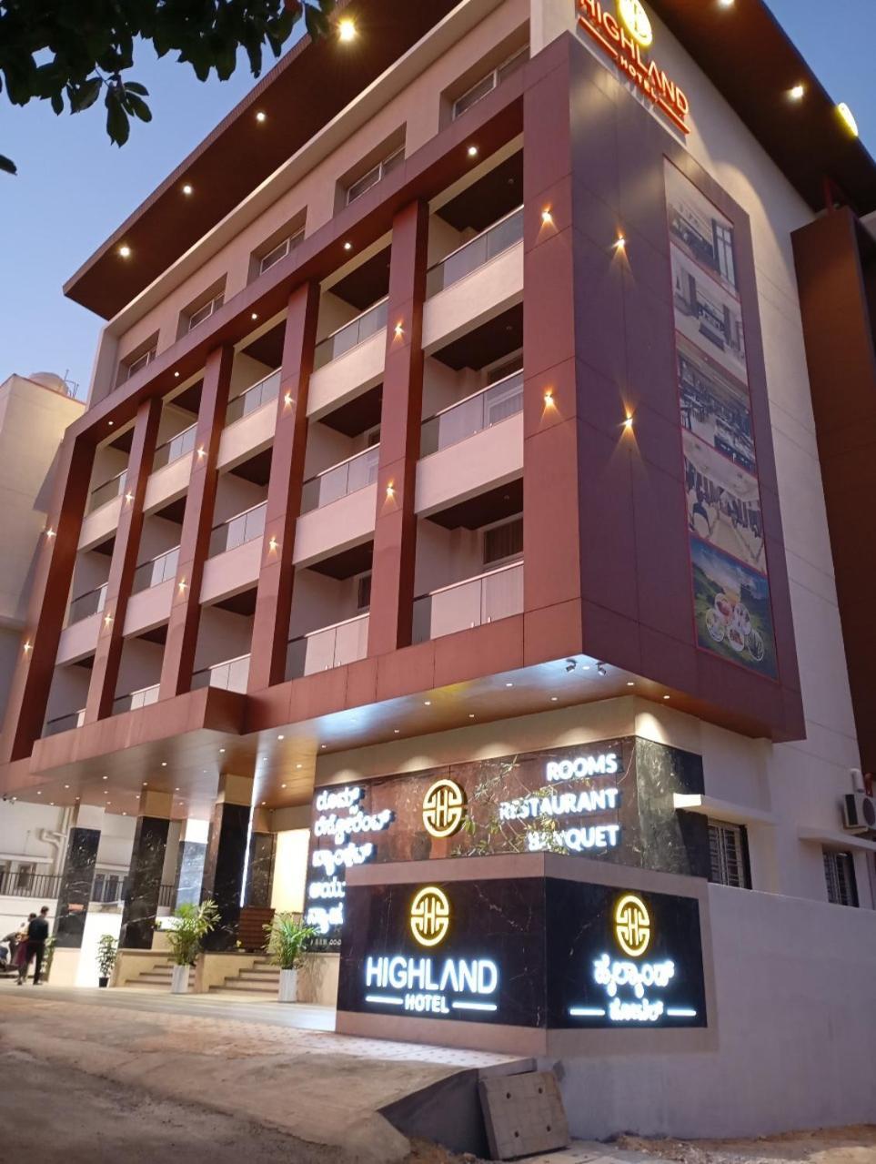 Highland Hotel Bangalore Exteriör bild