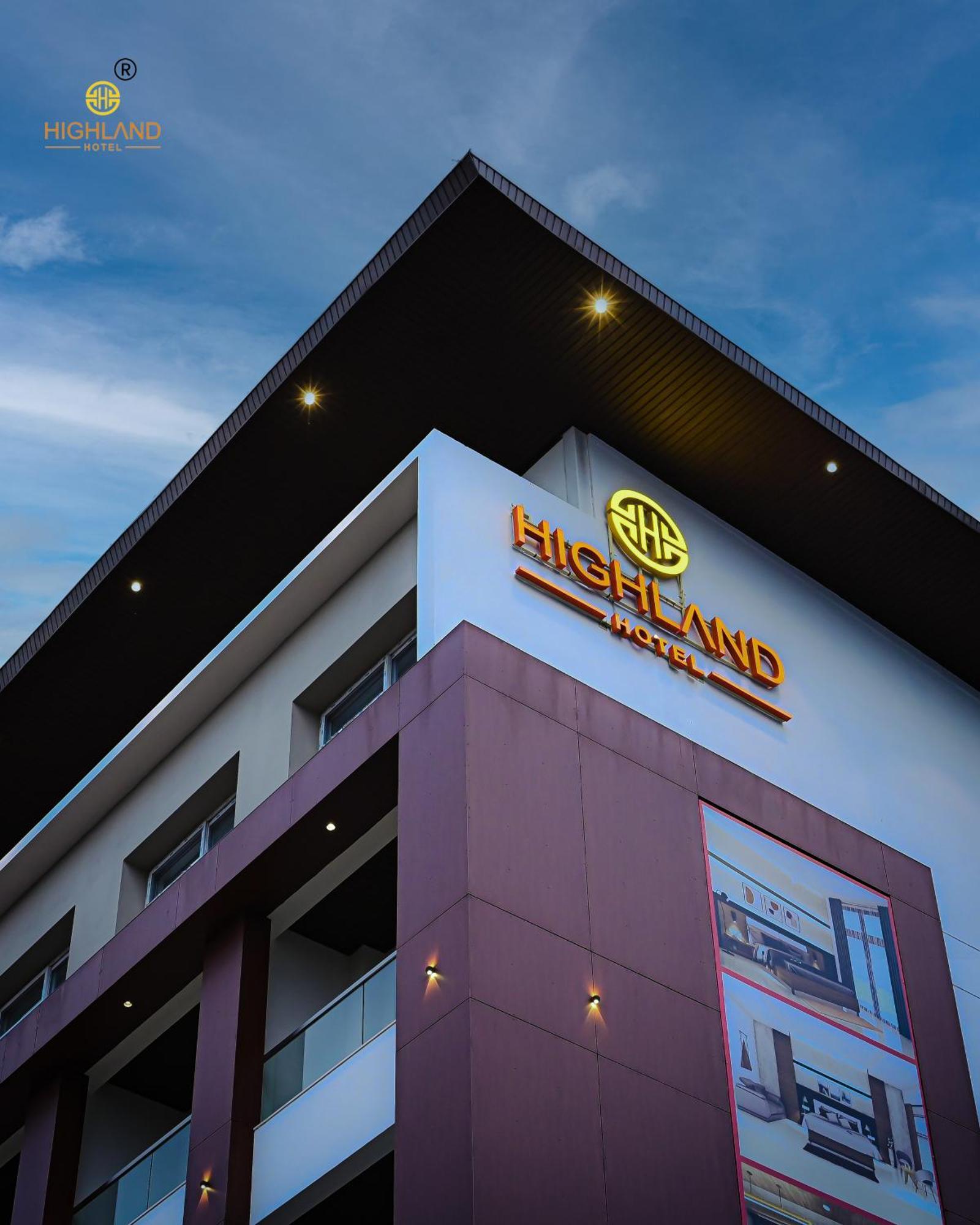 Highland Hotel Bangalore Exteriör bild