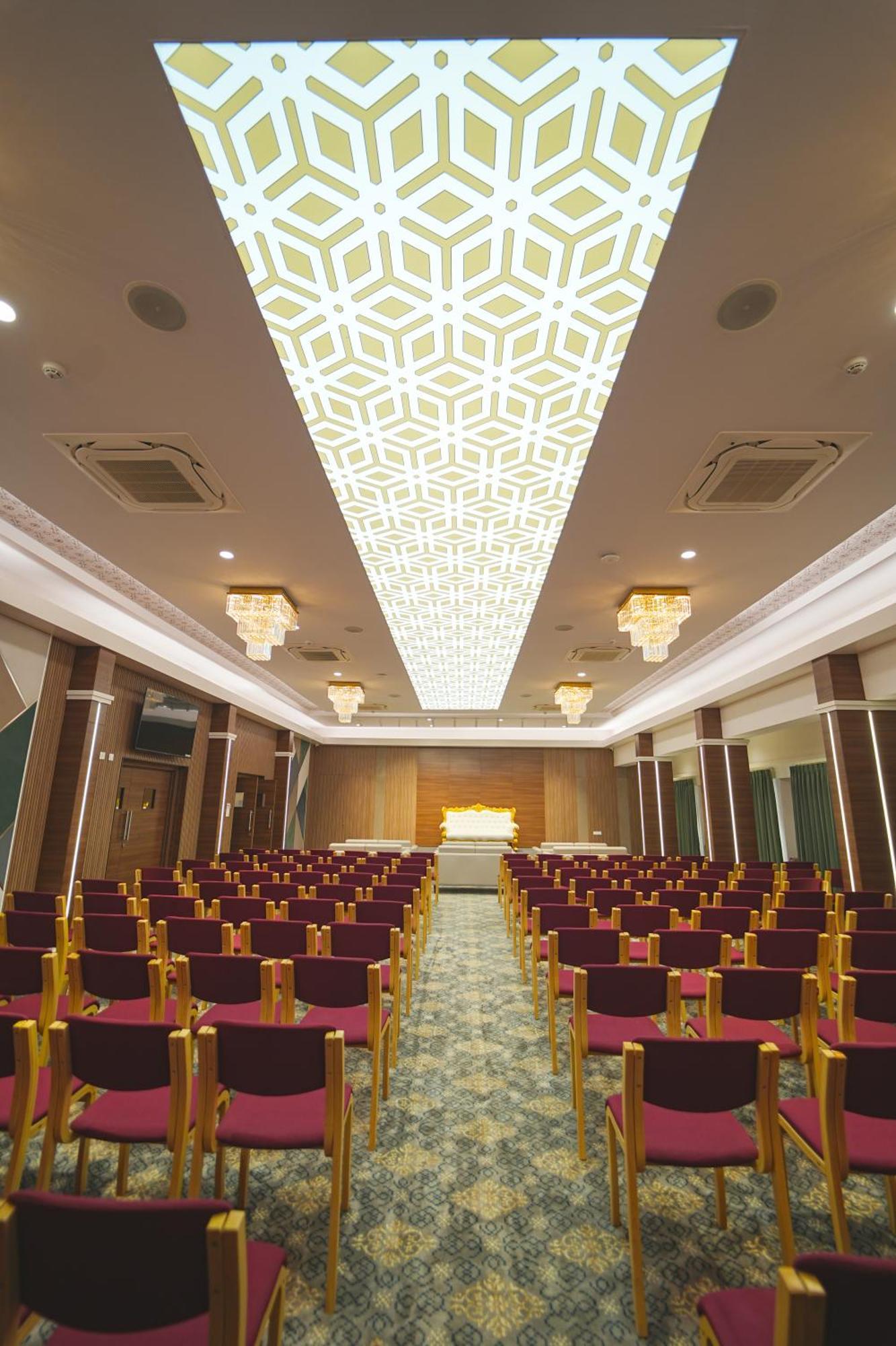 Highland Hotel Bangalore Exteriör bild
